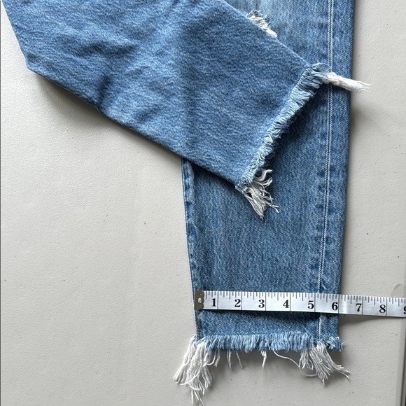 Levi's Wedgie Jeans Icon Fit High Rise Tapered Leg Light Wash - Picture 12 of 15